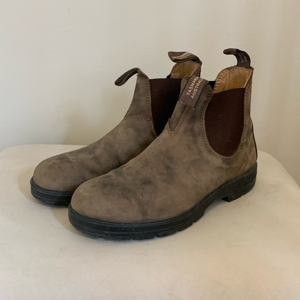 Blundstone’s- women’s size 9